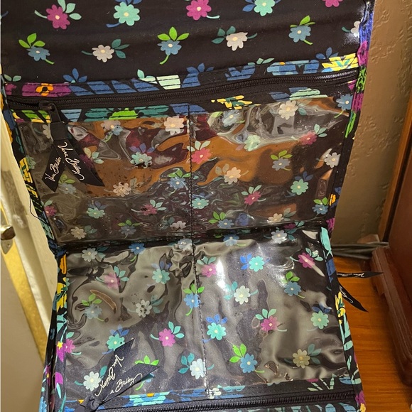 Floral Quilted Makeup Bag - Picture 5 of 9